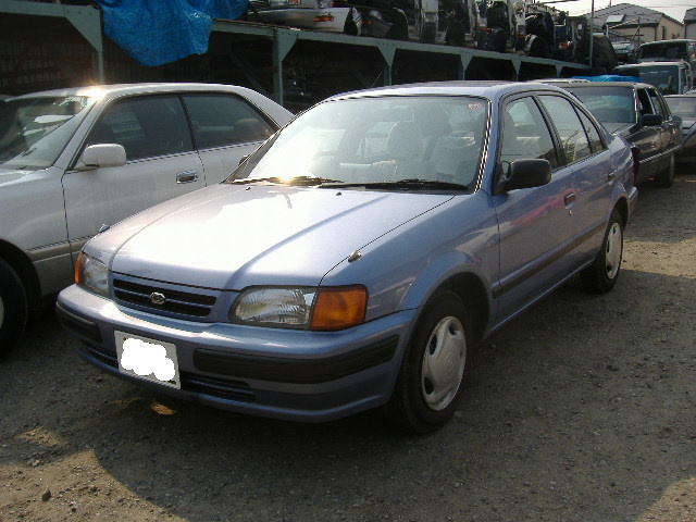 トヨタ コルサ 写真